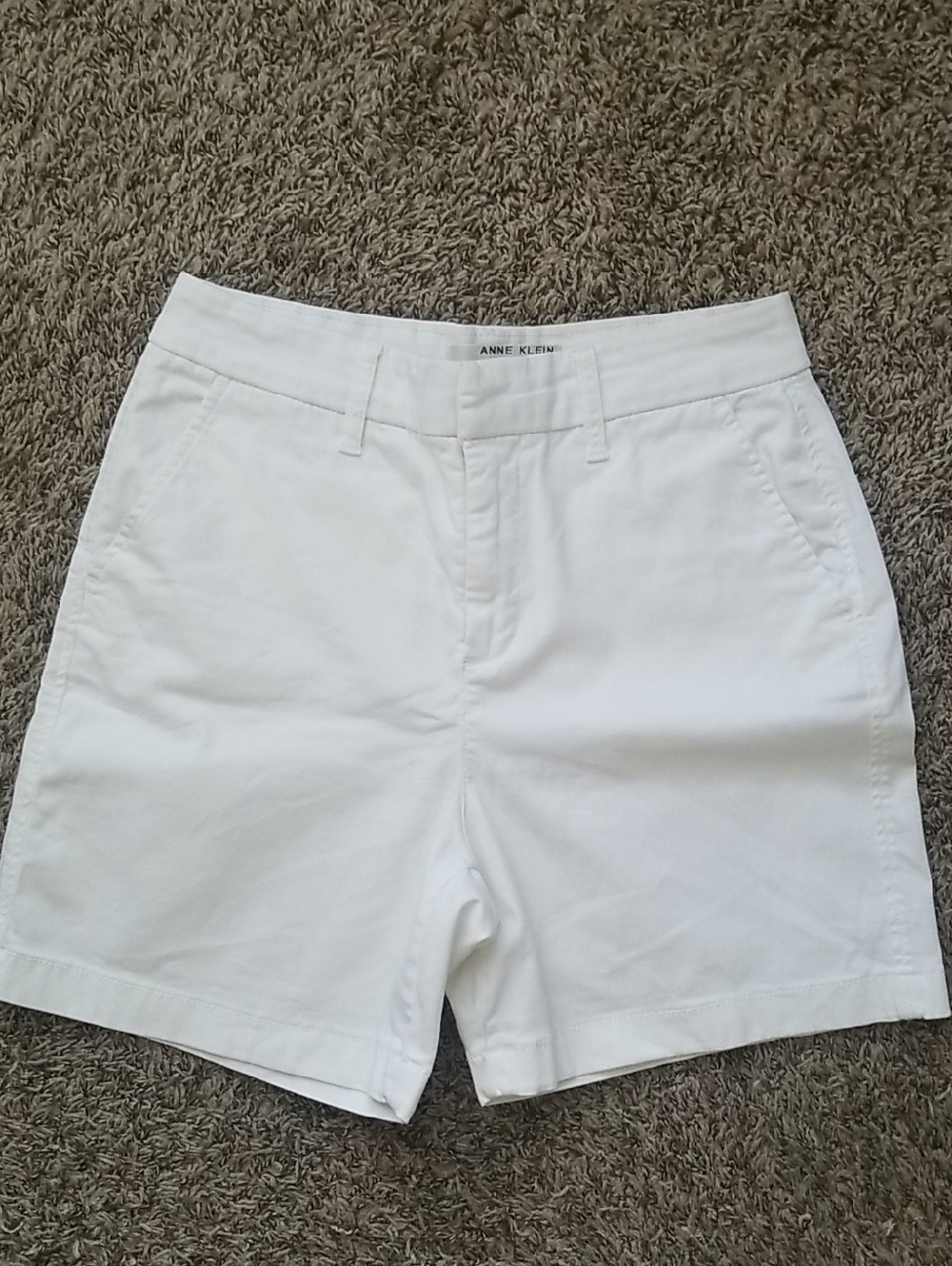 ⛵Anne Klein White Cotton Chino Shorts
